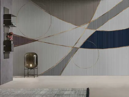 Carta da parati sui toni del grigio e decorazioni con sottili linee dorate Geometrica WPC_855 di Caos Creativo by Rossi&Co