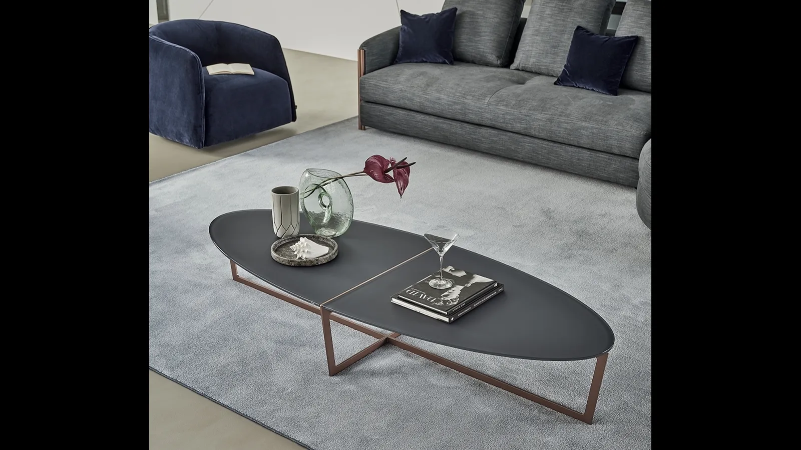 Tavolino ovale Cross di Bontempi