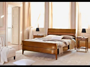 Letto matrimoniale in legno con testiera Granato di Le Fablier