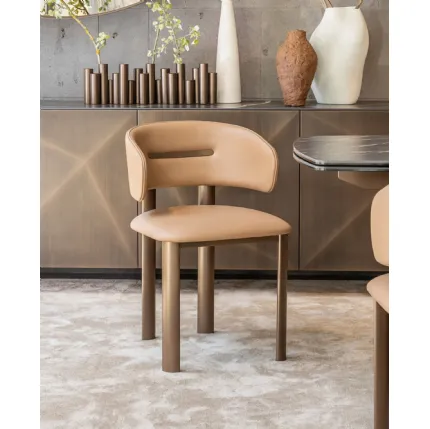 Sedia di design in pelle Velvet di Riflessi