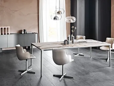 Tavolo con piano in ceramica effetto marmo Boulevard Keramik di Cattelan Italia