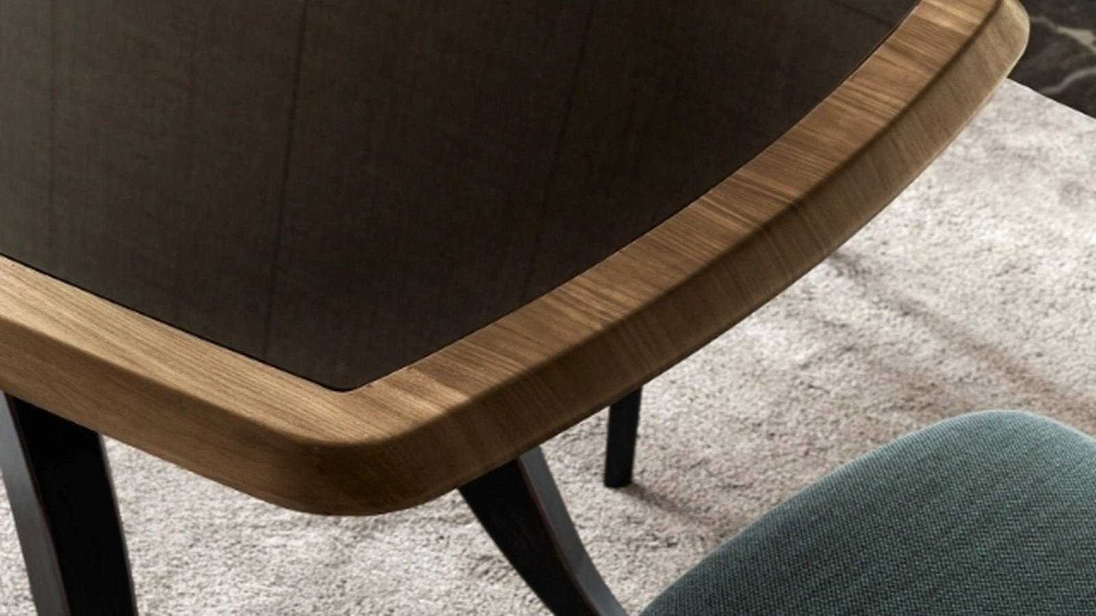 Tavolo Dèdalo in vetro e legno di Silvano Grifoni