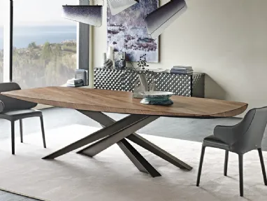 Tavolo rettangolare con piano in legno pregiato Lancer Wood di Cattelan Italia