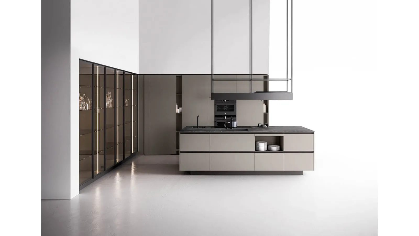 Cucina Moderna Anice 05 in laccato opaco Arena con top in laminam Ossido Nero di Valdesign