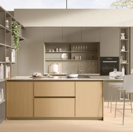 Cucina Moderna in vetro mopaco Alabastro con penisola in Rovere Sakura 02 di Veneta Cucine